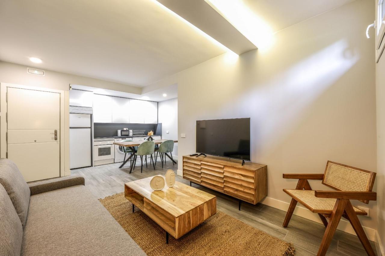 Apartamentos Reformados En Arturo Soria Madrid Exterior foto