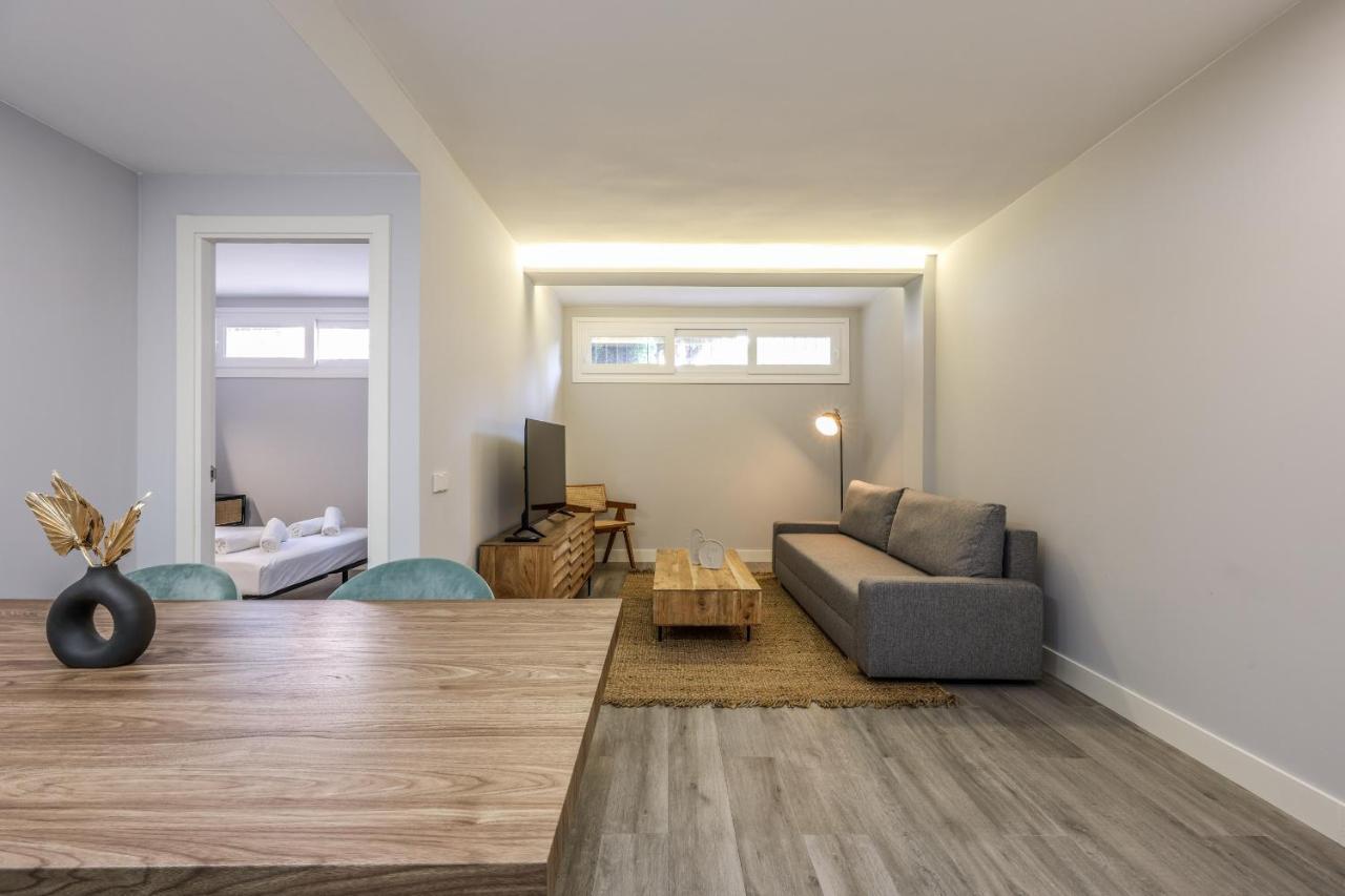 Apartamentos Reformados En Arturo Soria Madrid Exterior foto