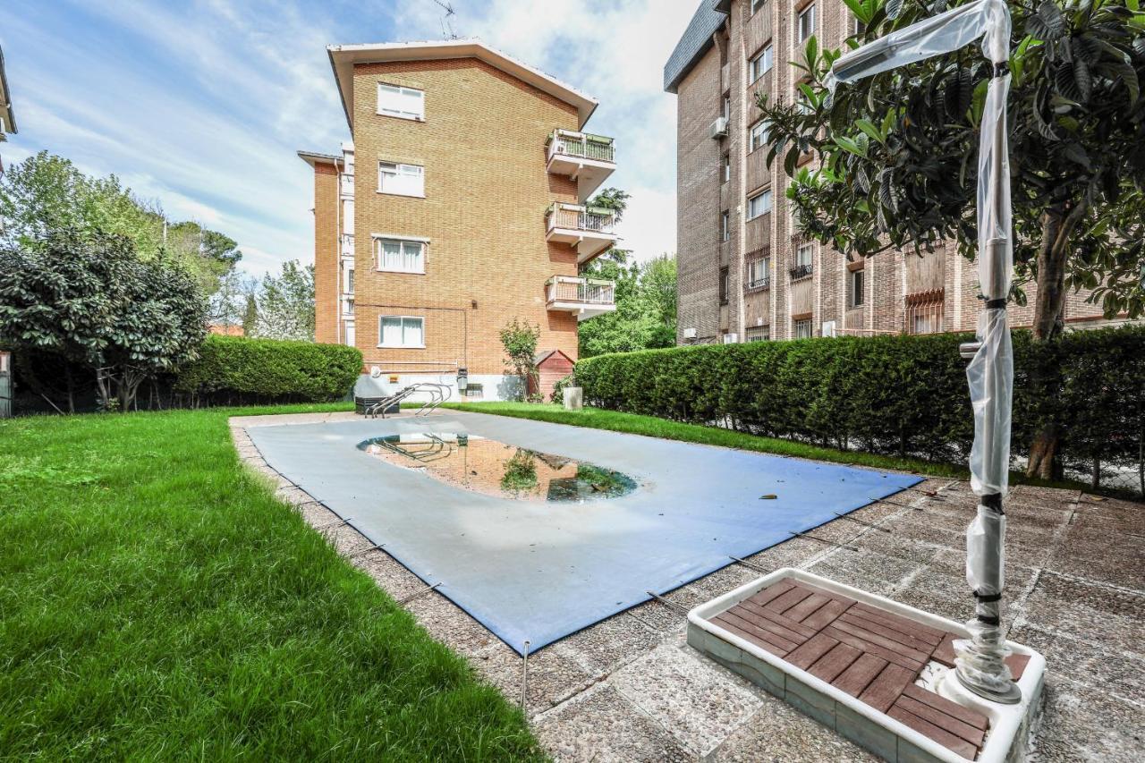 Apartamentos Reformados En Arturo Soria Madrid Exterior foto