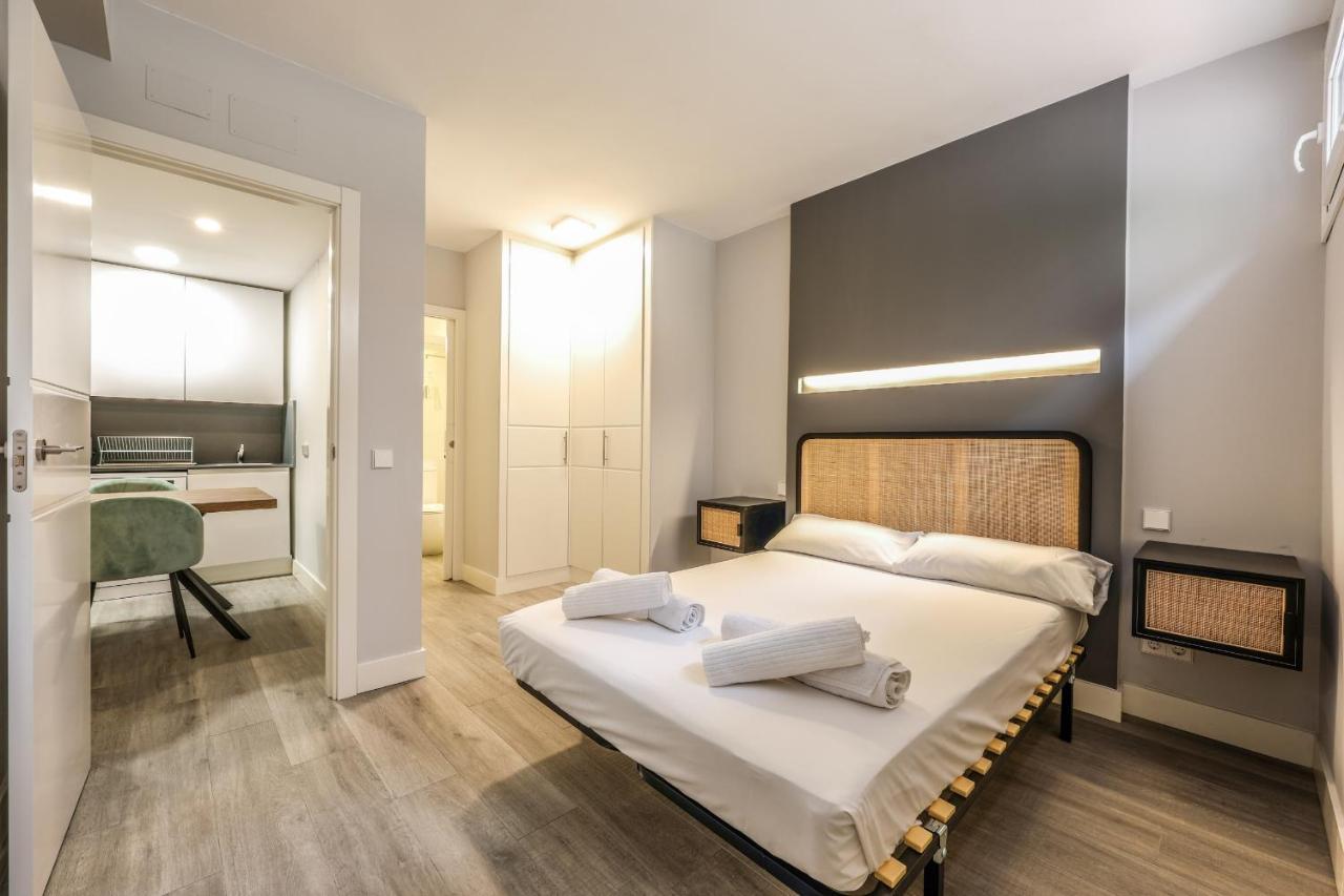 Apartamentos Reformados En Arturo Soria Madrid Exterior foto