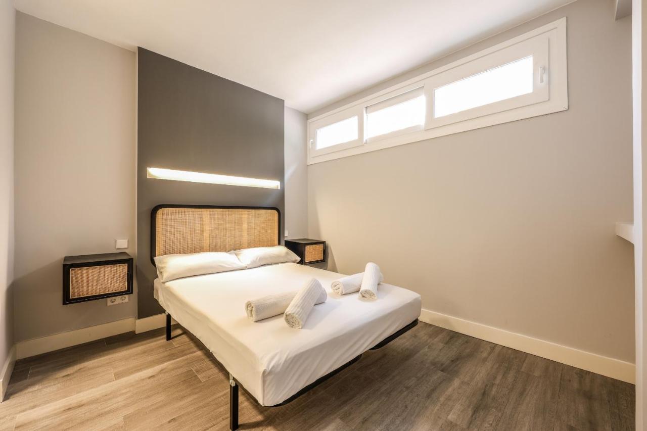 Apartamentos Reformados En Arturo Soria Madrid Exterior foto