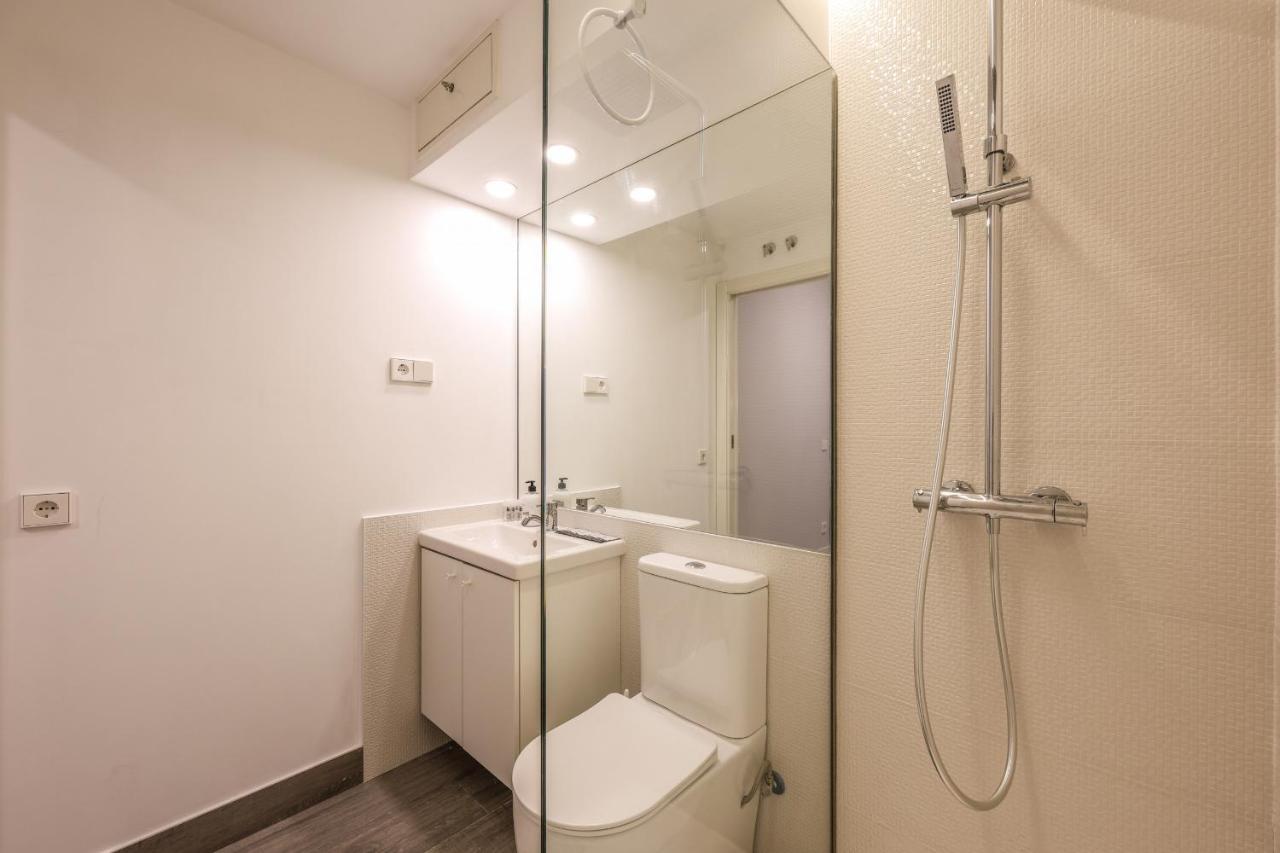 Apartamentos Reformados En Arturo Soria Madrid Exterior foto