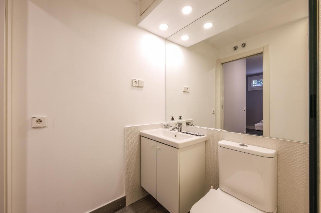 Apartamentos Reformados En Arturo Soria Madrid Exterior foto