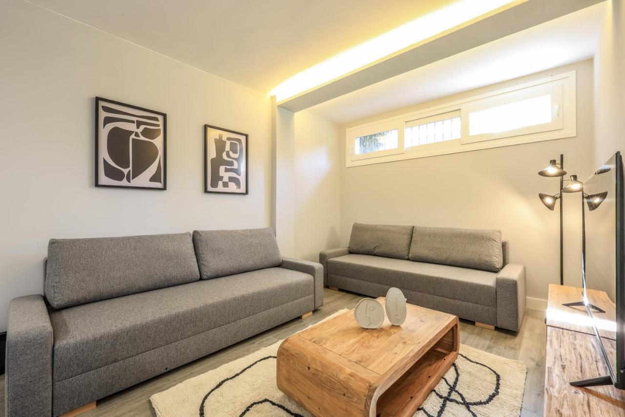Apartamentos Reformados En Arturo Soria Madrid Exterior foto