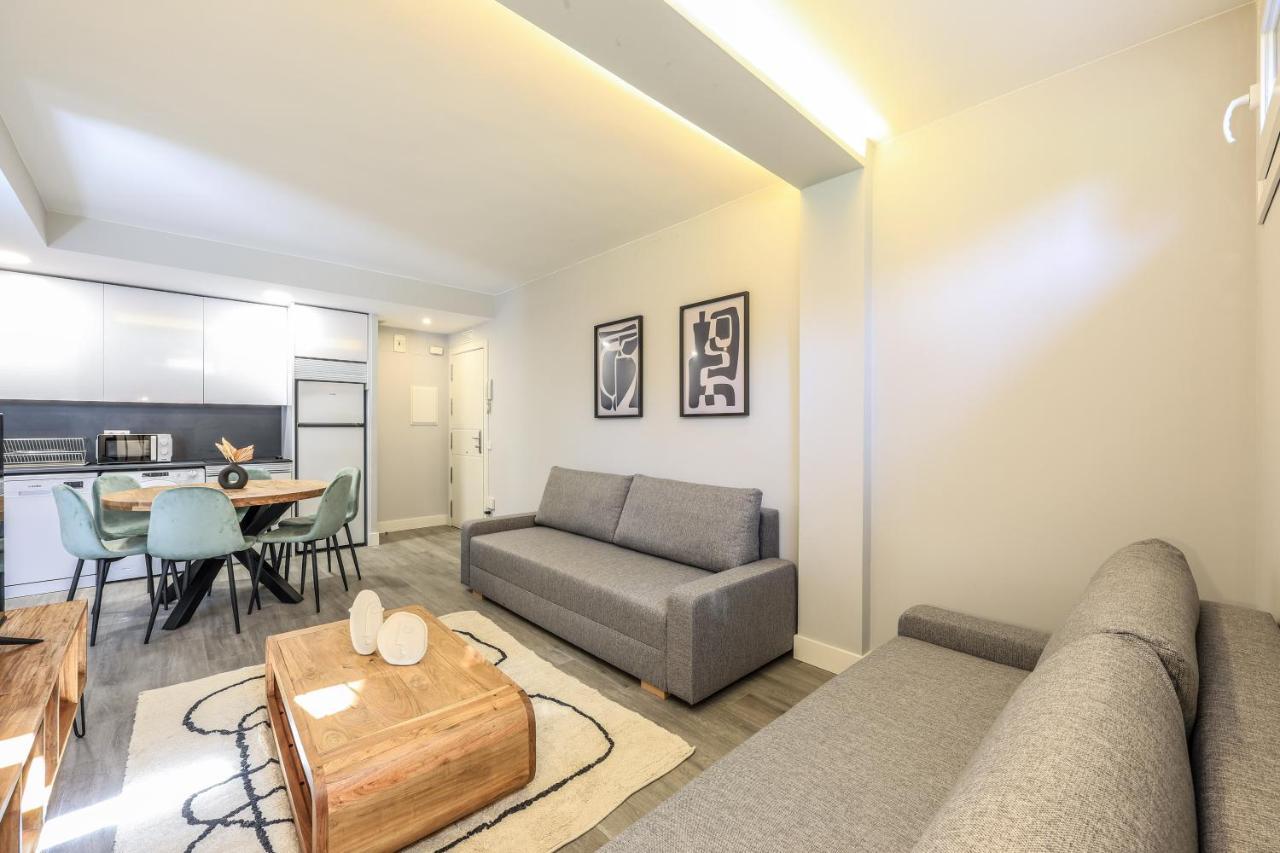 Apartamentos Reformados En Arturo Soria Madrid Exterior foto